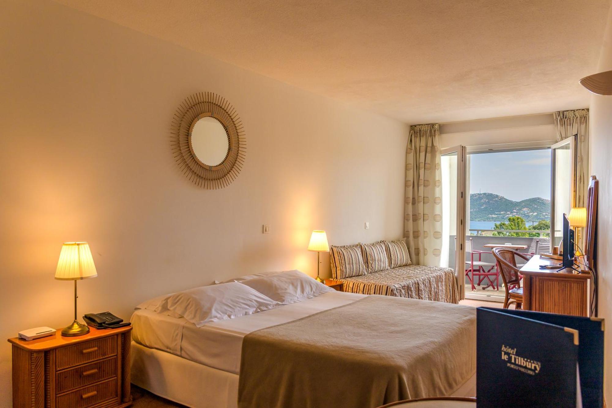 Hotel Le Tilbury ปอร์โต-เวคคีโอ ภายนอก รูปภาพ