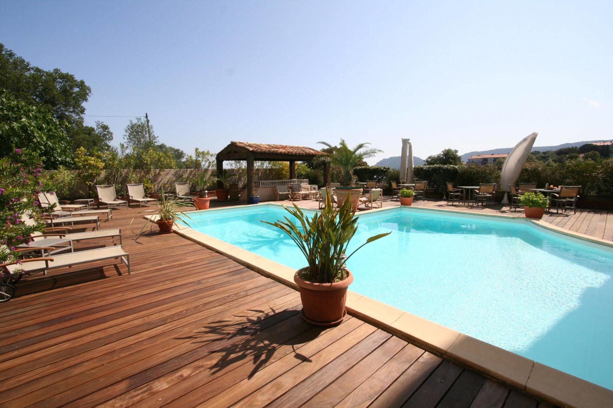 Hotel Le Tilbury ปอร์โต-เวคคีโอ ภายนอก รูปภาพ